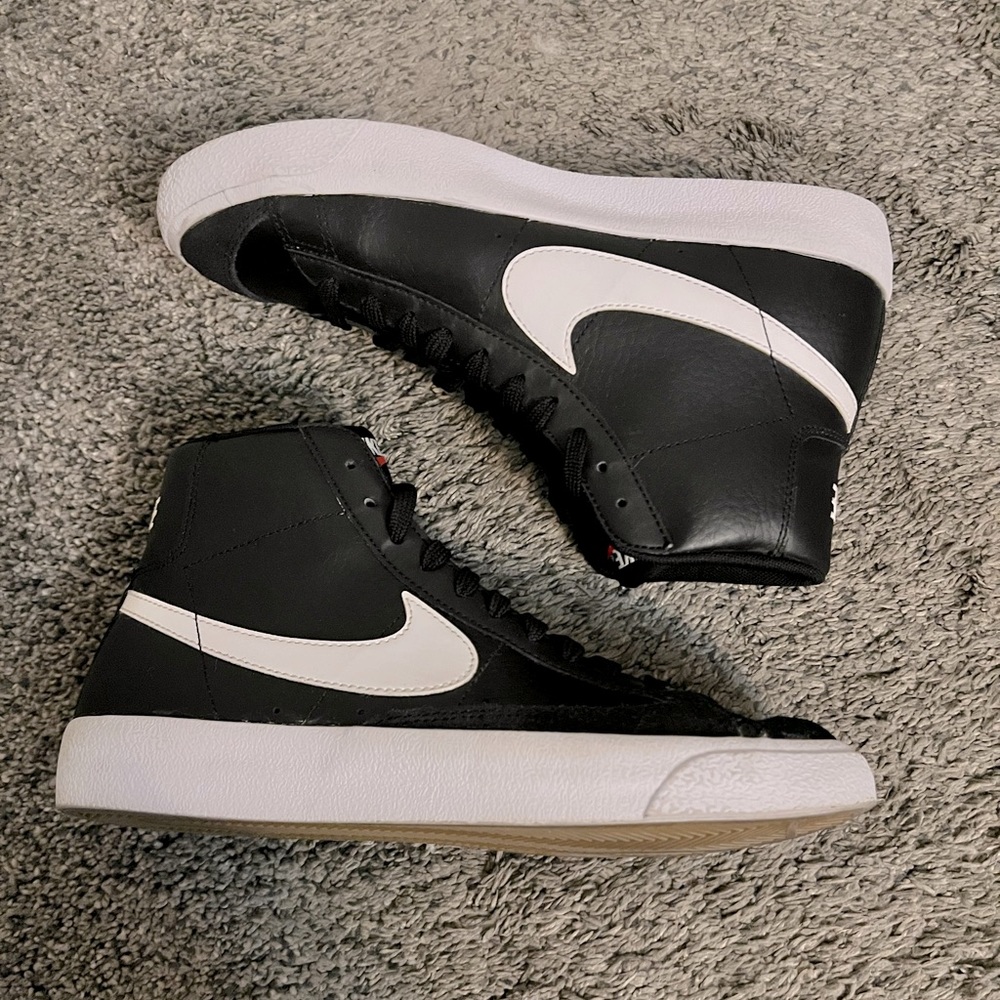 Nike Blazer Mid 77 Vintage Size 7Y